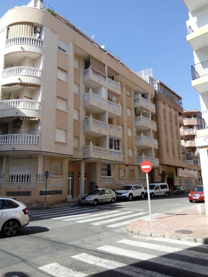 Apartment Only 250M From The Beach Los Locos Torrevieja Exterior foto